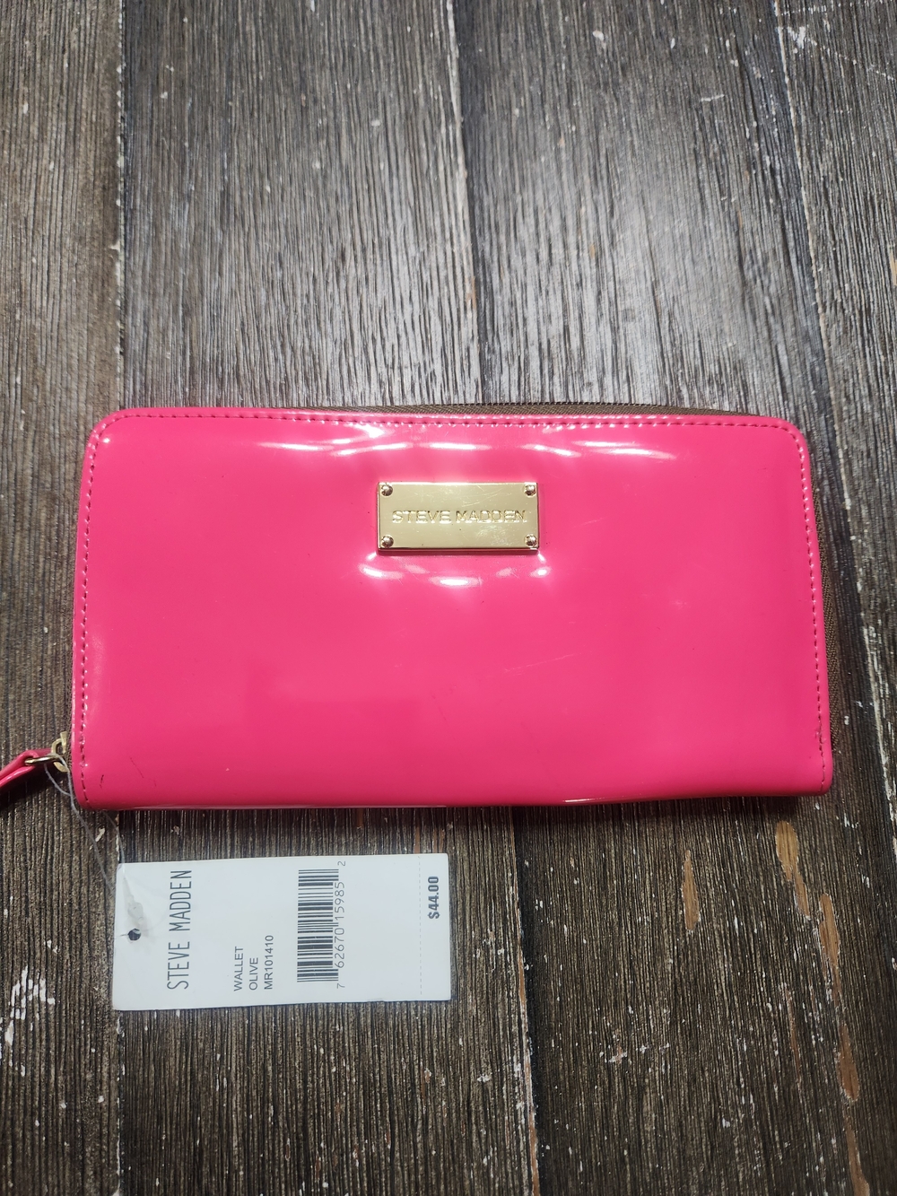 Steve Madden Zip Around Wallet in Pink